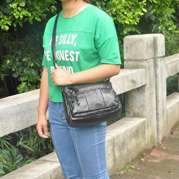 🆕  Volganik Rock PU Leather Shoulder Bag Women Black Soft Pocketbooks Purse - Picture 2 of 6